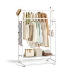 Porte-manteau en métal avec roulettes sac latéral blanc mat
